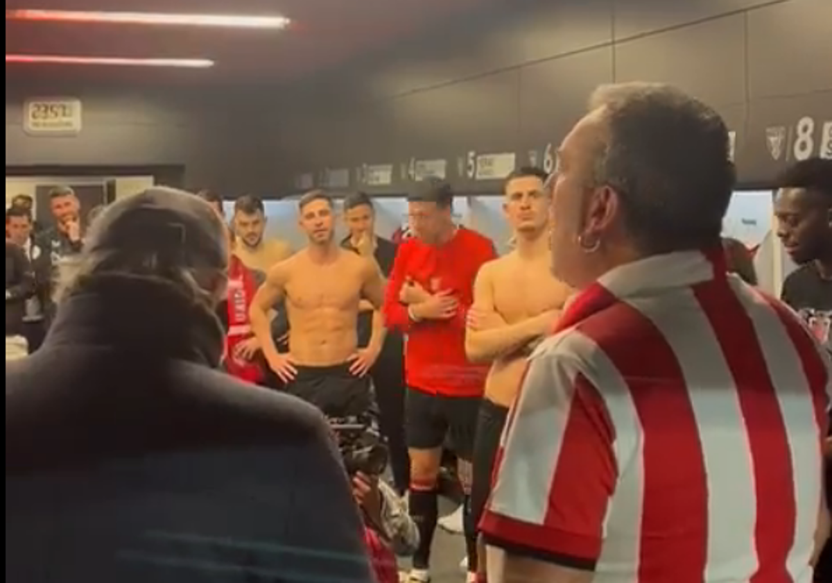 El 'bertso' que Jon Maia canta en el vestuario de San Mamés: «Nuestro regalo más grande es ser el Athletic»