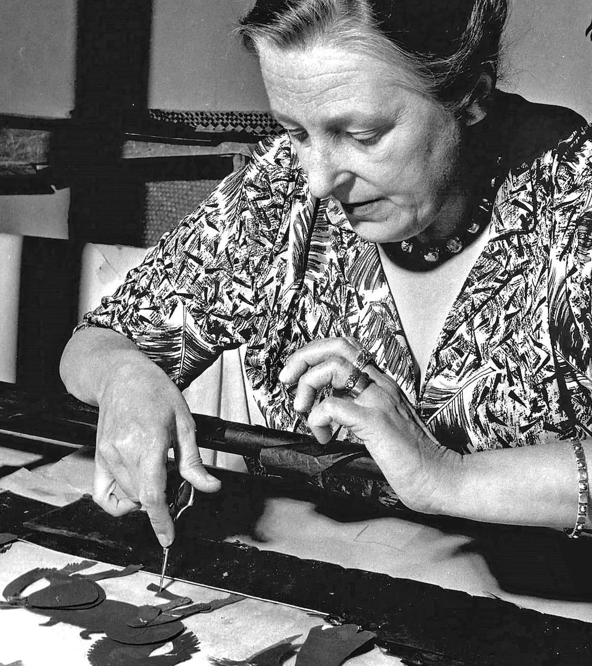 Lotte Reininger, trabajando en 'El caballo mágico'.