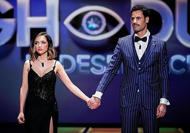 Lucía Sánchez y Asraf Beno, momentos antes de conocer el ganador.