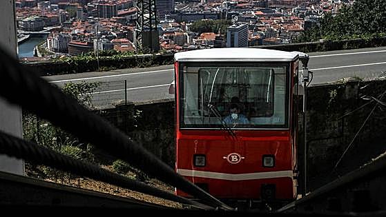El Funicular de Artxanda registra el año con más usuarios de su historia pese a los paros