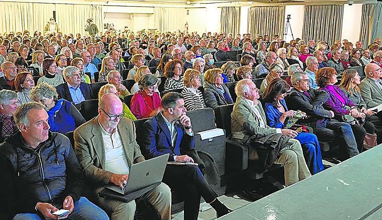 La jornada se celebró en la Sala BBK de la Gran Vía de Bilbao y registró un lleno absoluto.