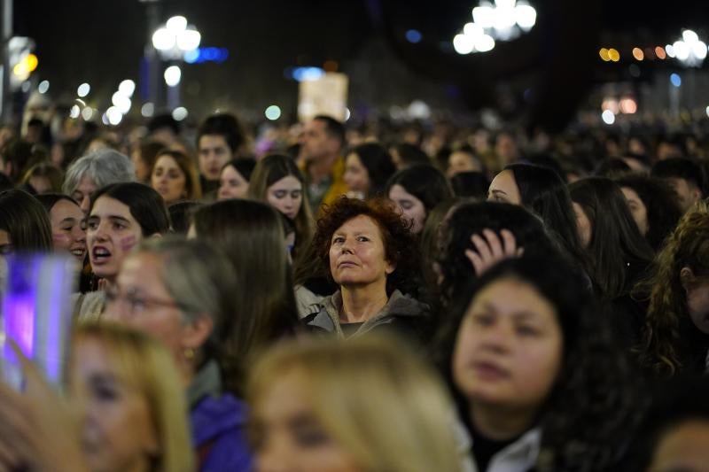 Miles de mujeres avanzan juntas en Bilbao contra la violencia sexual, la discriminación...