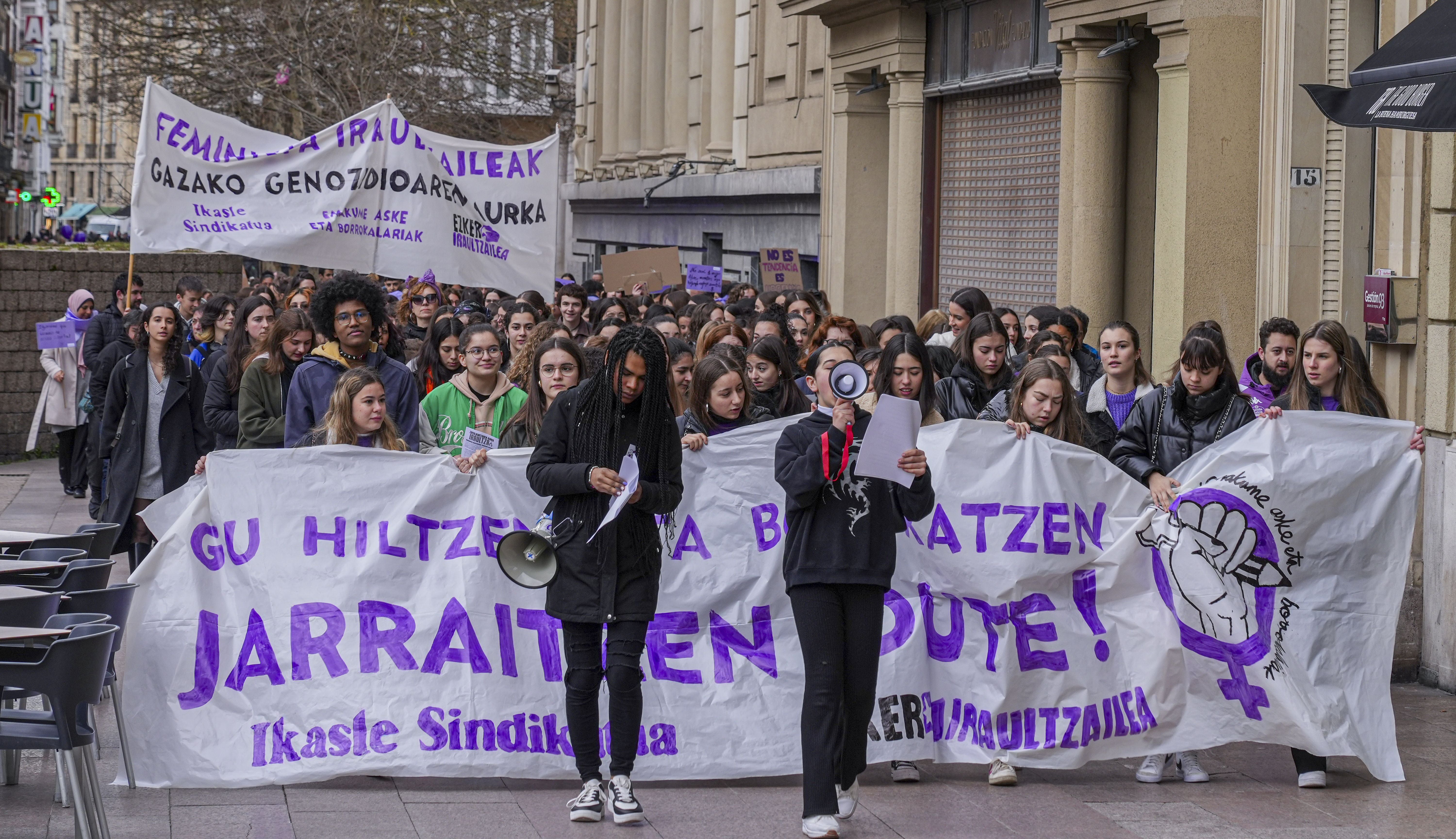 Las imágenes de las protestas de la mañana del 8M