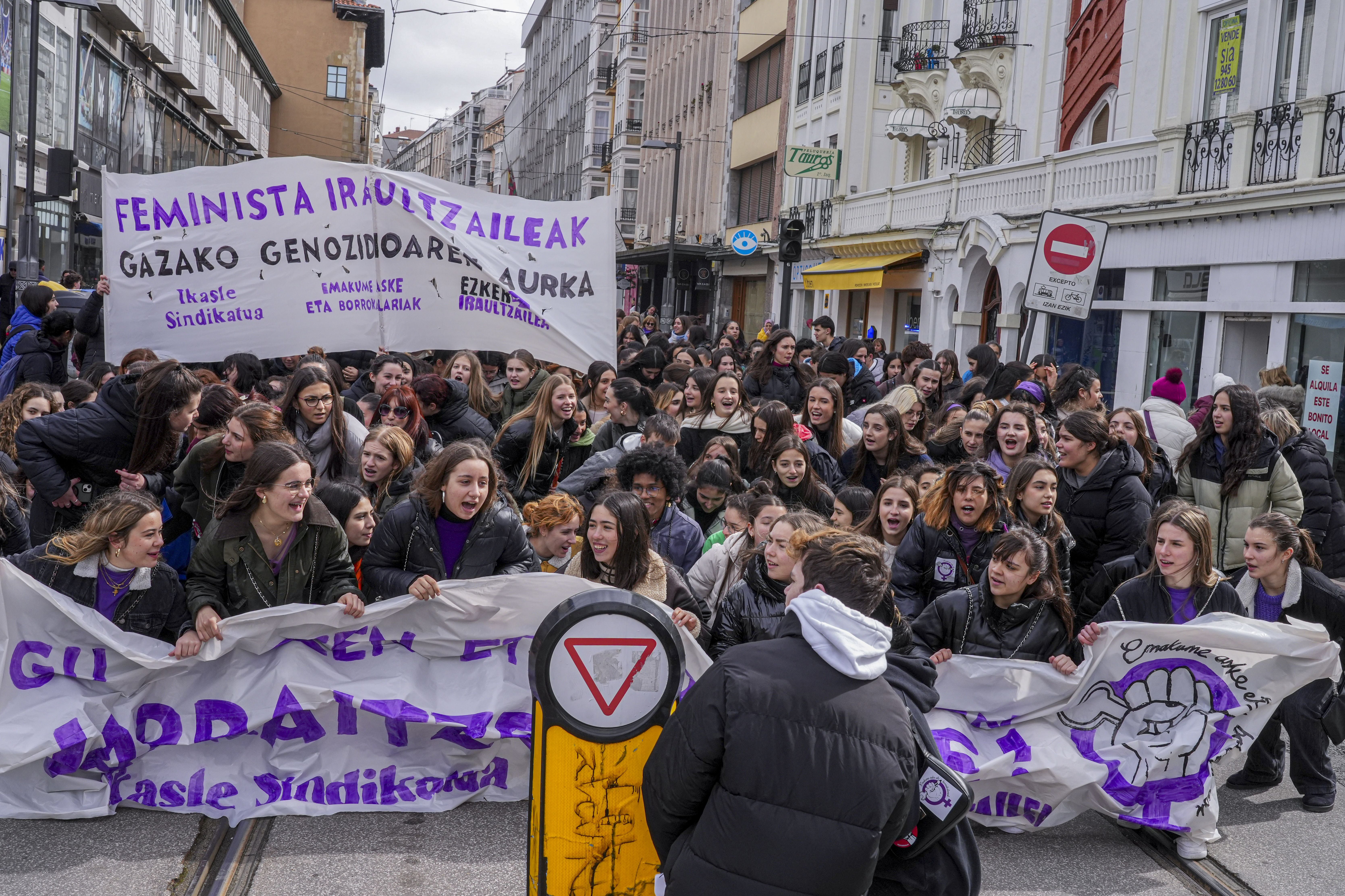Las imágenes de las protestas de la mañana del 8M