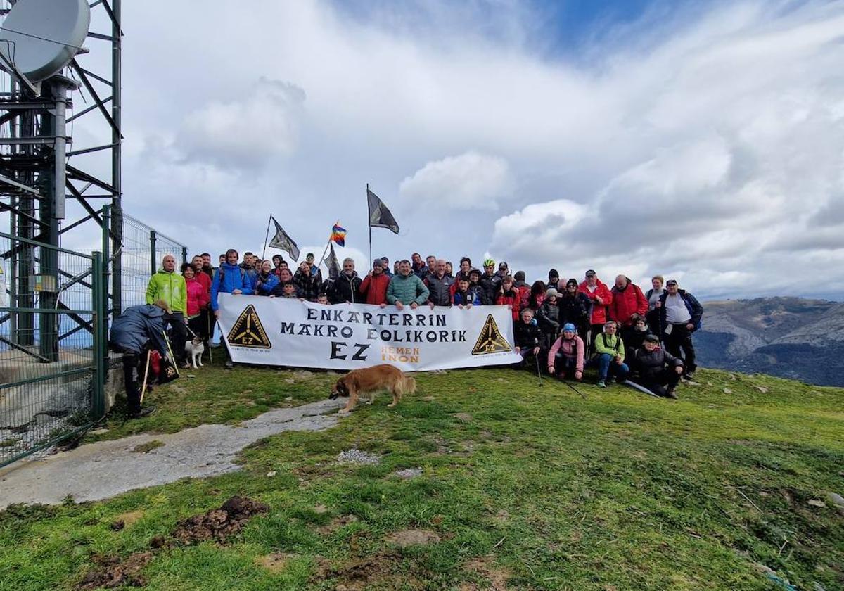 Piden frenar los parques eólicos proyectados en Enkarterri