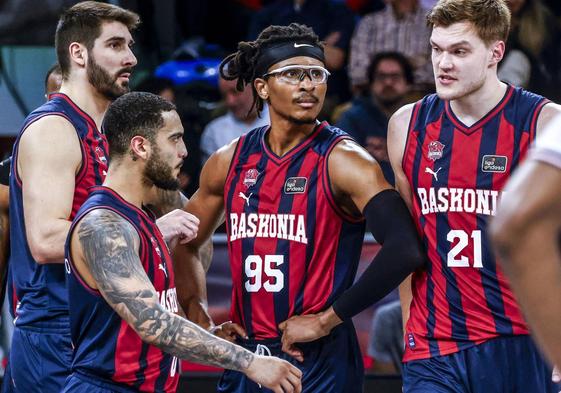 El 1x1 del Baskonia frente al Granada. El mejor, Howard. Y tú, ¿quién crees que ha destacado?