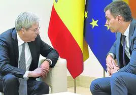 Pedro Sánchez recibió esta semana en Moncloa al comisario europeo de Economía, Paolo Gentiloni.