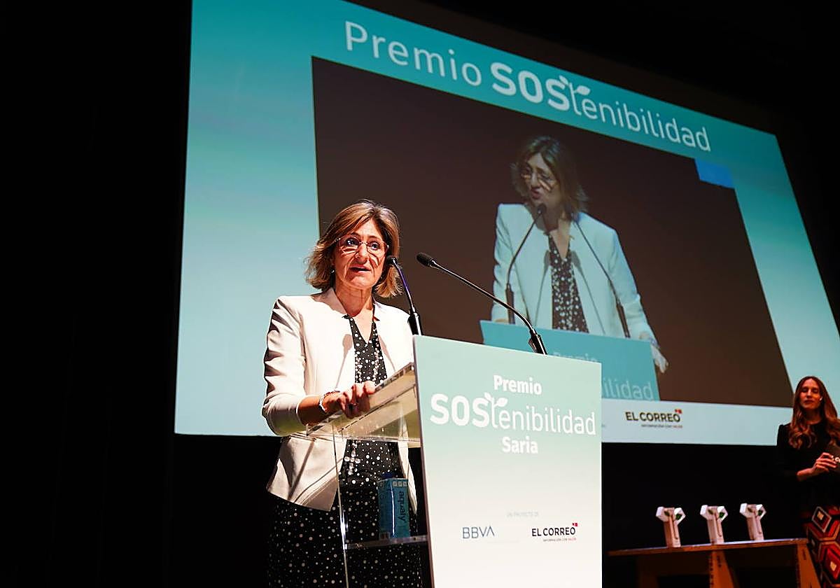 La directora territorial Norte del BBVA durante su intervención en la entrega de premios.