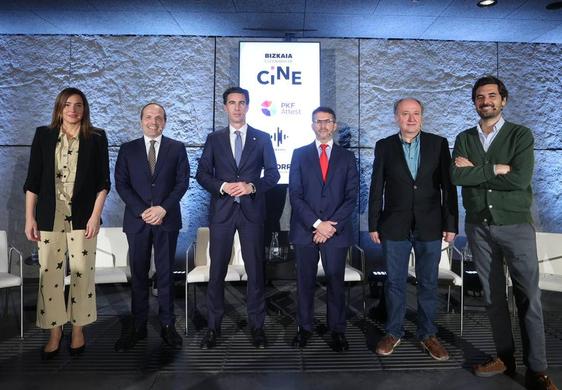 Participantes en el foro Bizkaia, escenario de cine, organizado por EL CORREO.