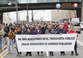 Protesta de trabajadores de Bizkaibus en Bilbao.