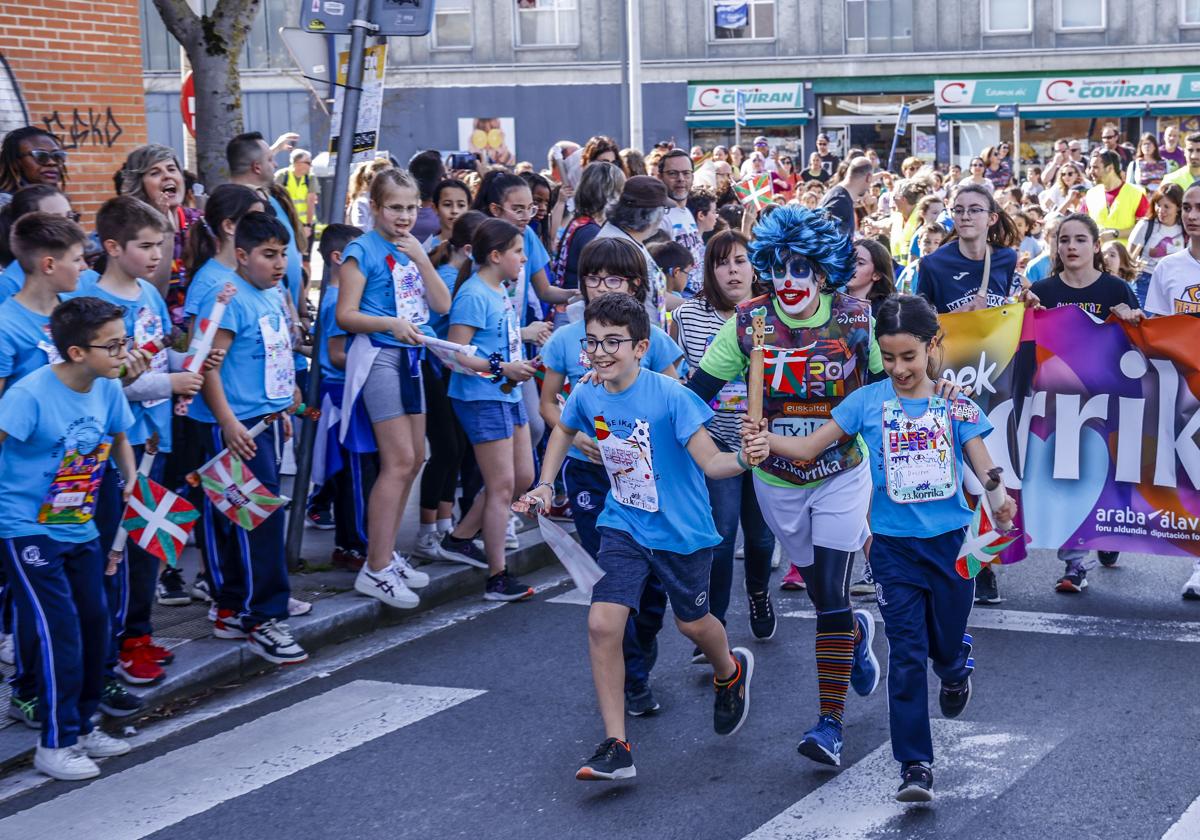 Las imágenes de la Korrika txiki en Vitoria