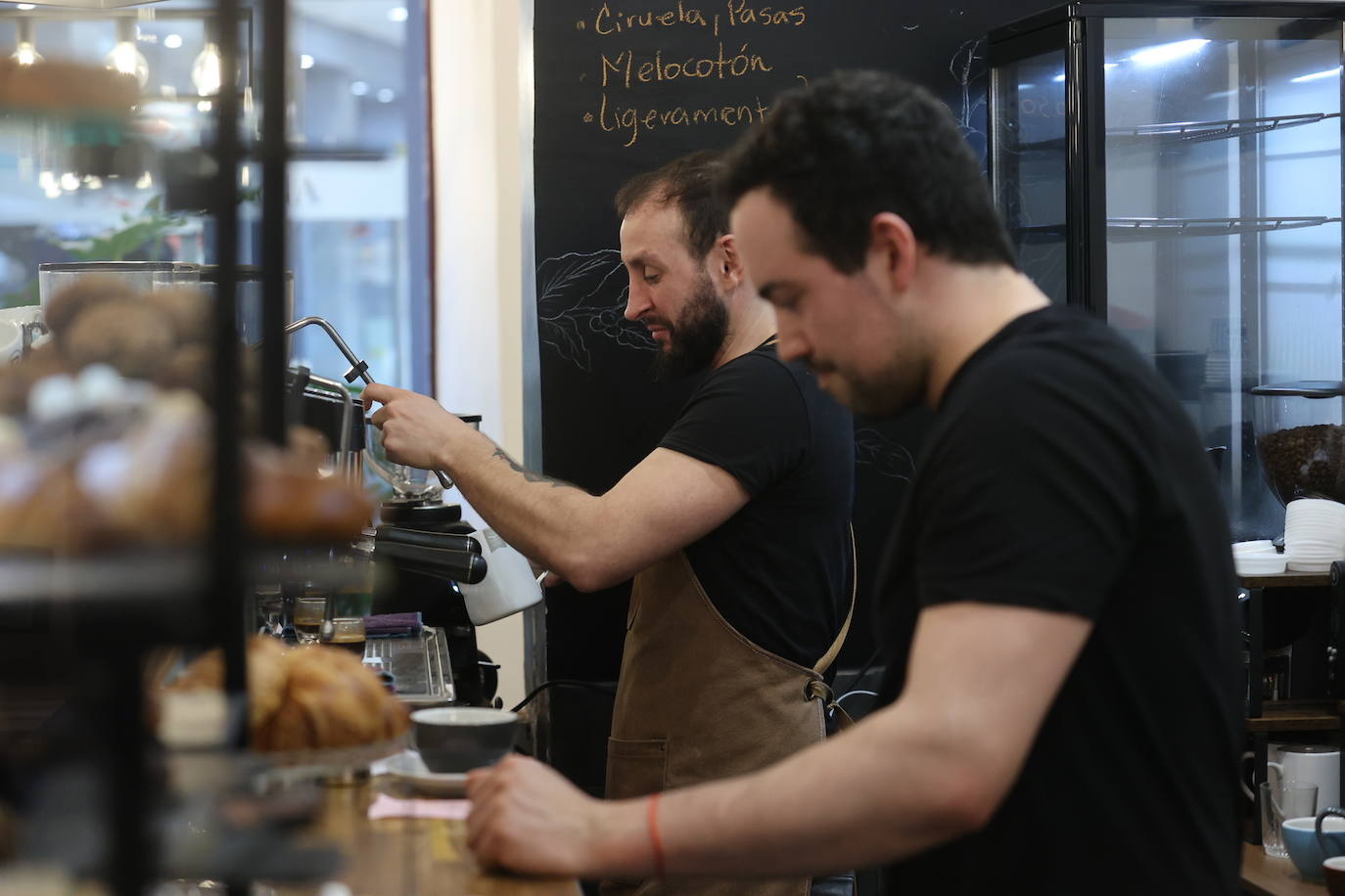 Café de especialidad y desayunos caseros: así es la cafetería soñada de Natxo en Bilbao