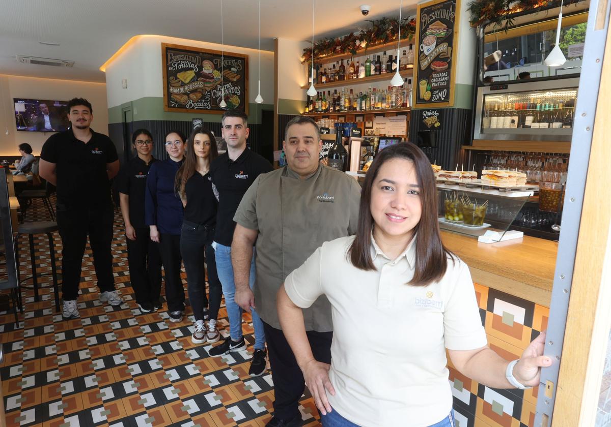 Diana González, Unai Fernández, Erlantz Zamacona, Patricia Moreno, Andrea González, Yineska Urdaneta y Leonardo González.