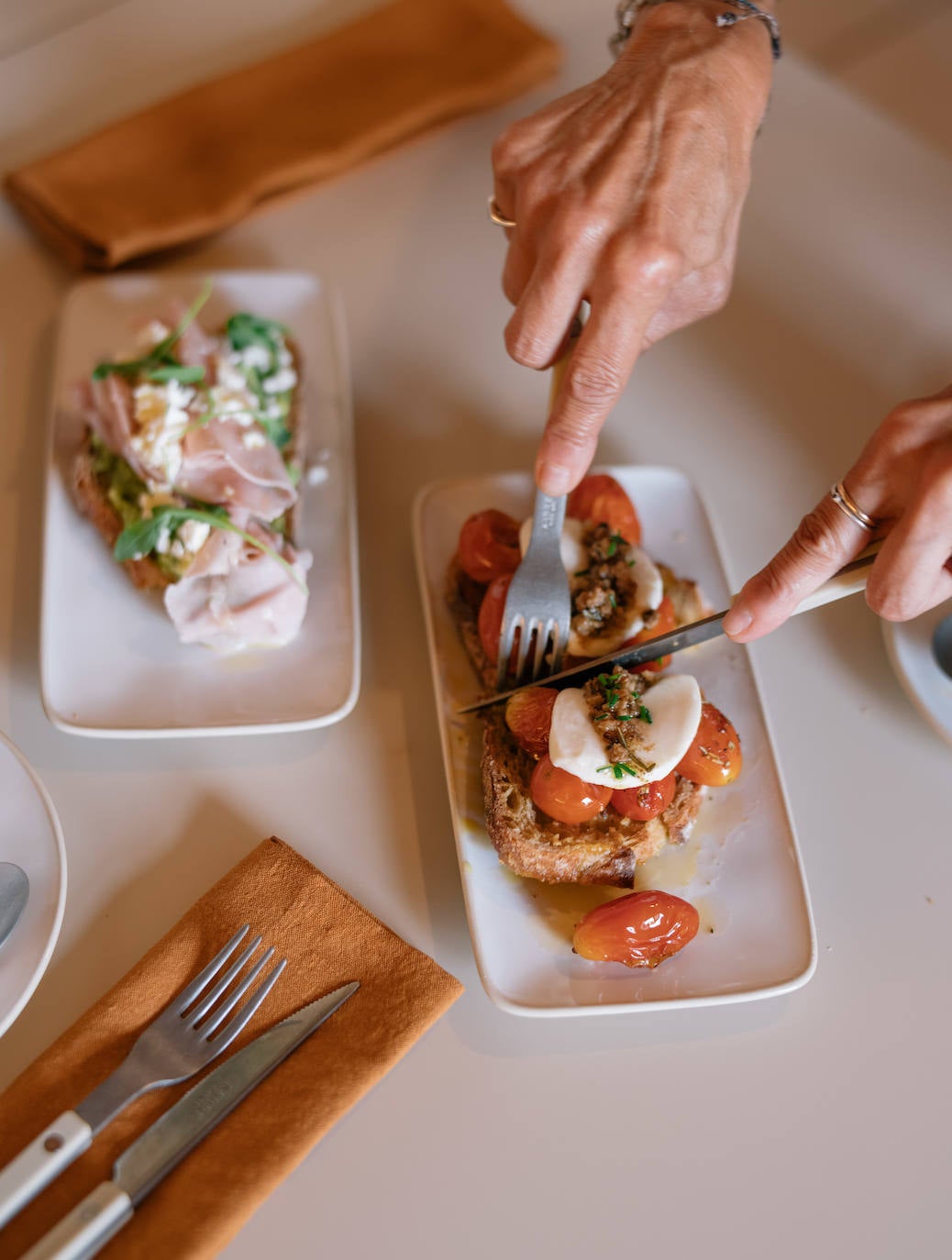 Los mejores &#039;brunch&#039; del domingo los sirven Isabel y Niko en su casa de Barrika