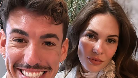 Jessica Bueno y Luitingo disfrutan de la Semana Santa en Sevilla