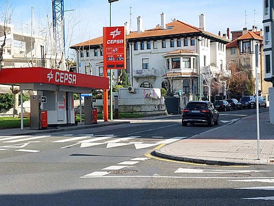 Getxo busca el «desahucio» de Cepsa ante su negativa a clausurar la gasolinera de Neguri