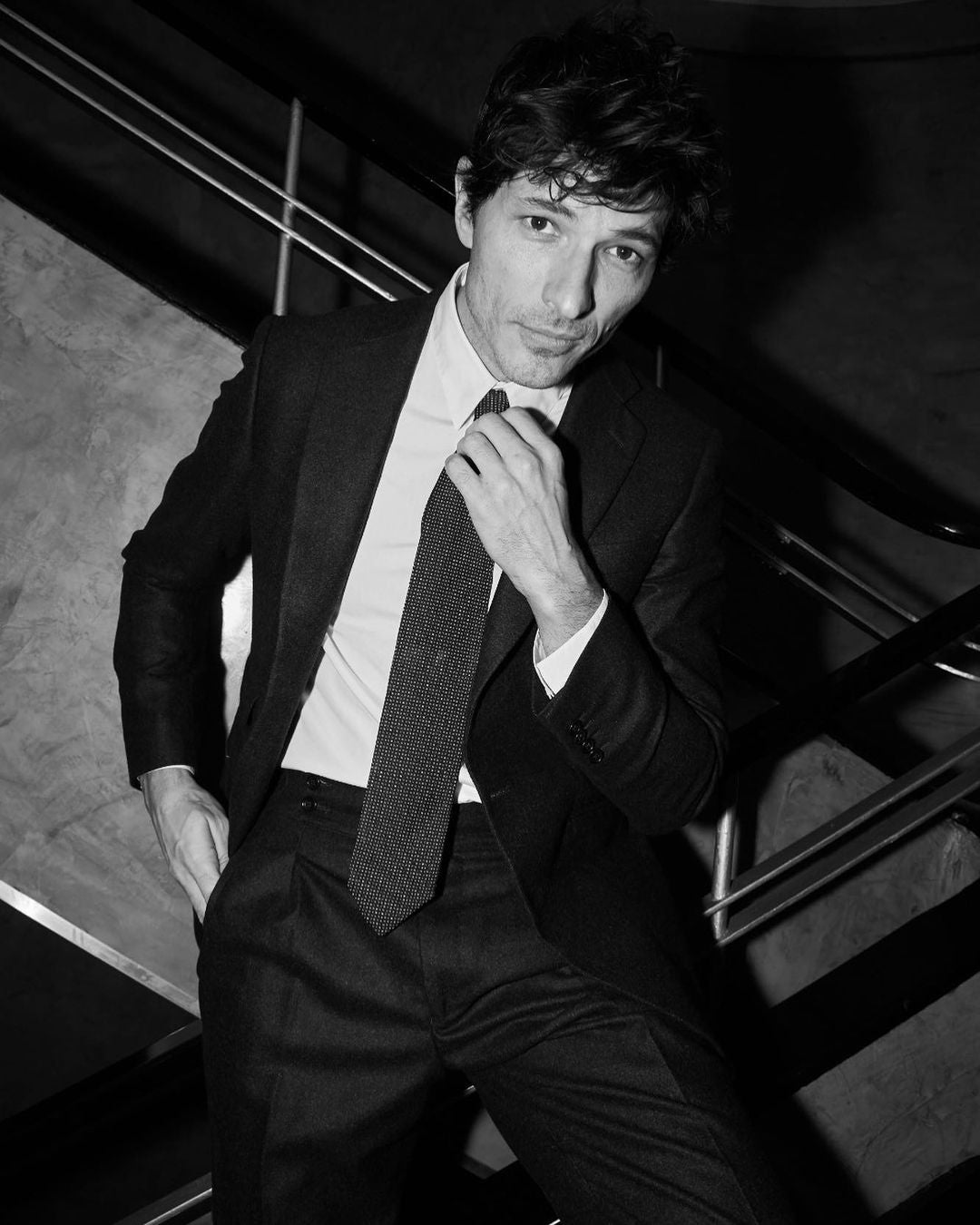 Andrés Velencoso, retratado para la revista Woman.