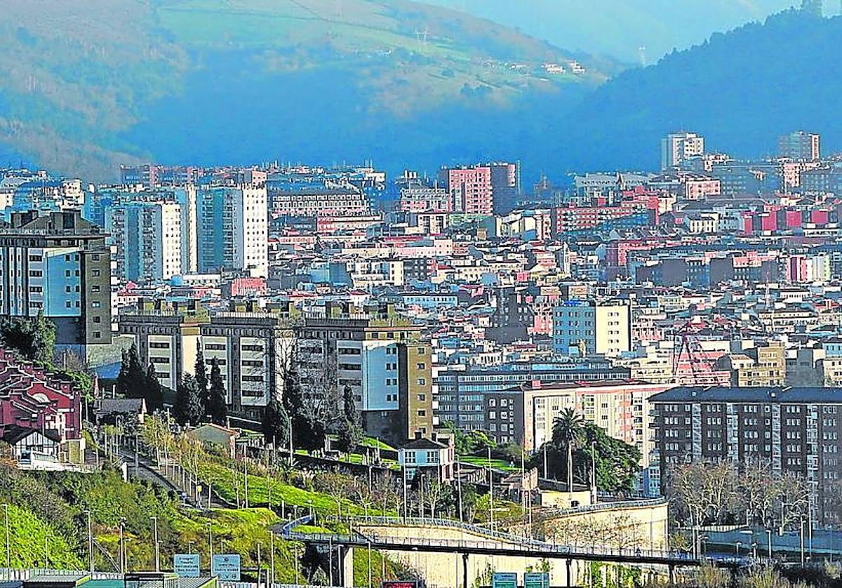 Bilbao concentra el 40% de los pisos que poseen los grandes propietarios, con 879 inmuebles.