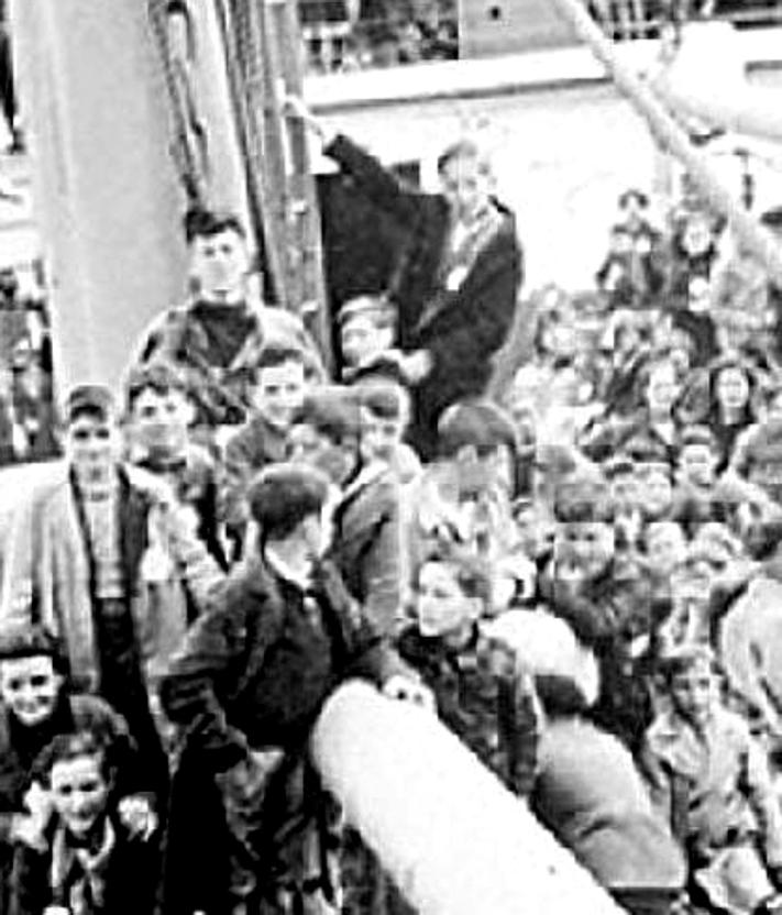 Imagen secundaria 2 - El barco que salvó a niños vascos en la Guerra Civil y terminó de merlucero de Pescanova