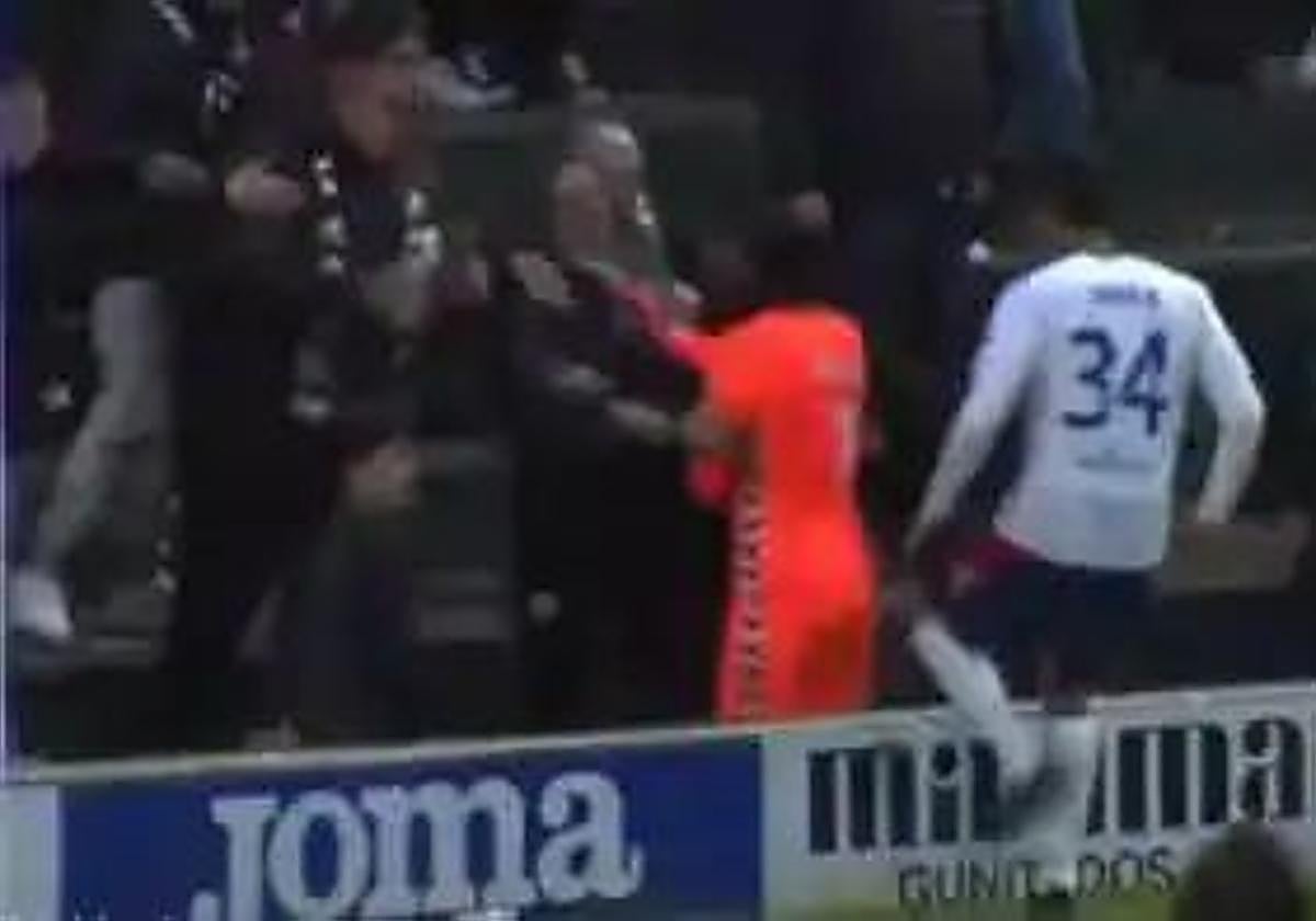 Investigan por un delito de odio a un aficionado del Sestao que insultó al portero rival