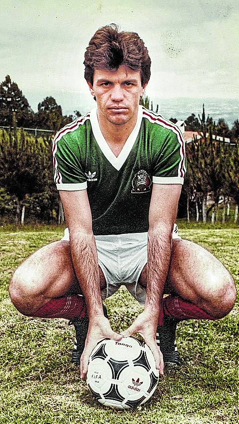 Imagen - Como jugador de la selección mexicana con la que disputó el Mundial de 1986.