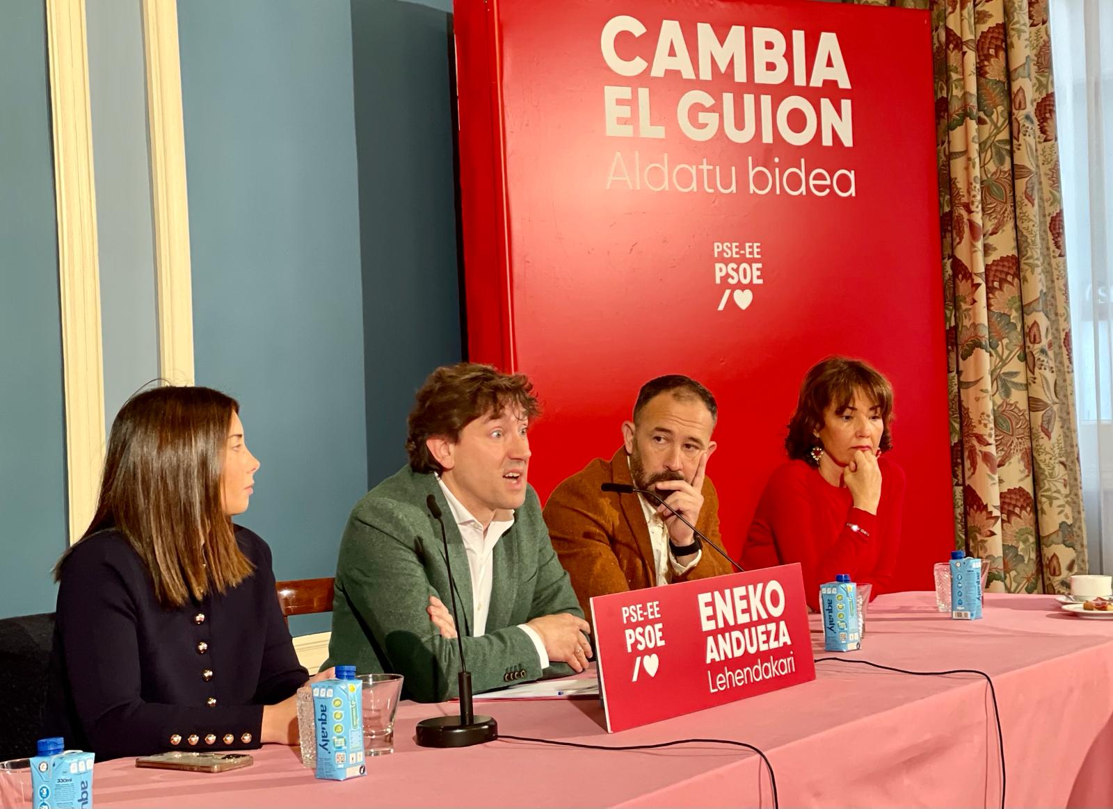 Los cabeza de lista socialistas han comparecido en Bilbao.