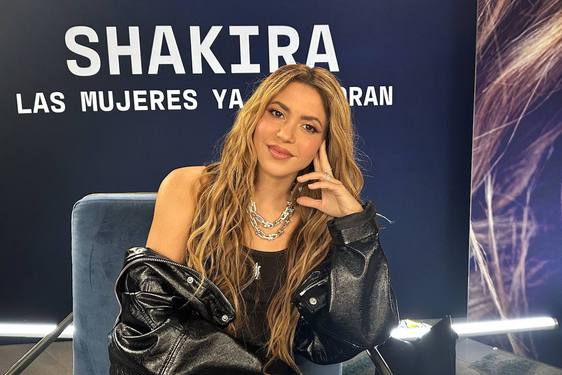 La supuesta nueva ilusión de Shakira: un actor de la serie Emily en París
