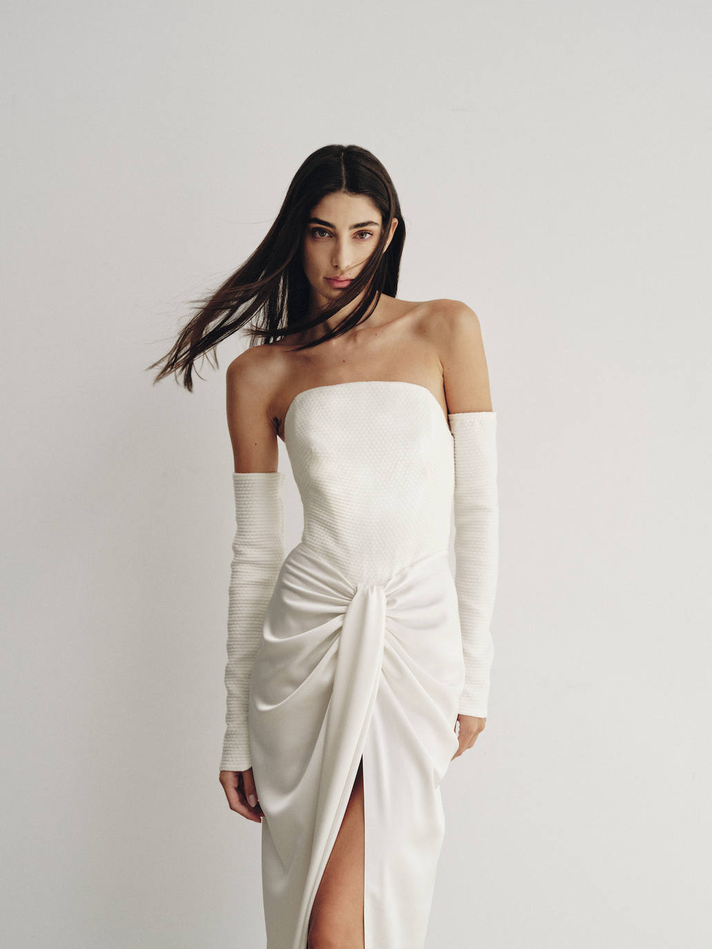 Las bilbaínas Sophie et Voilà deslumbran en Milán con vestidos de novia inspirados en la capital vizcaína