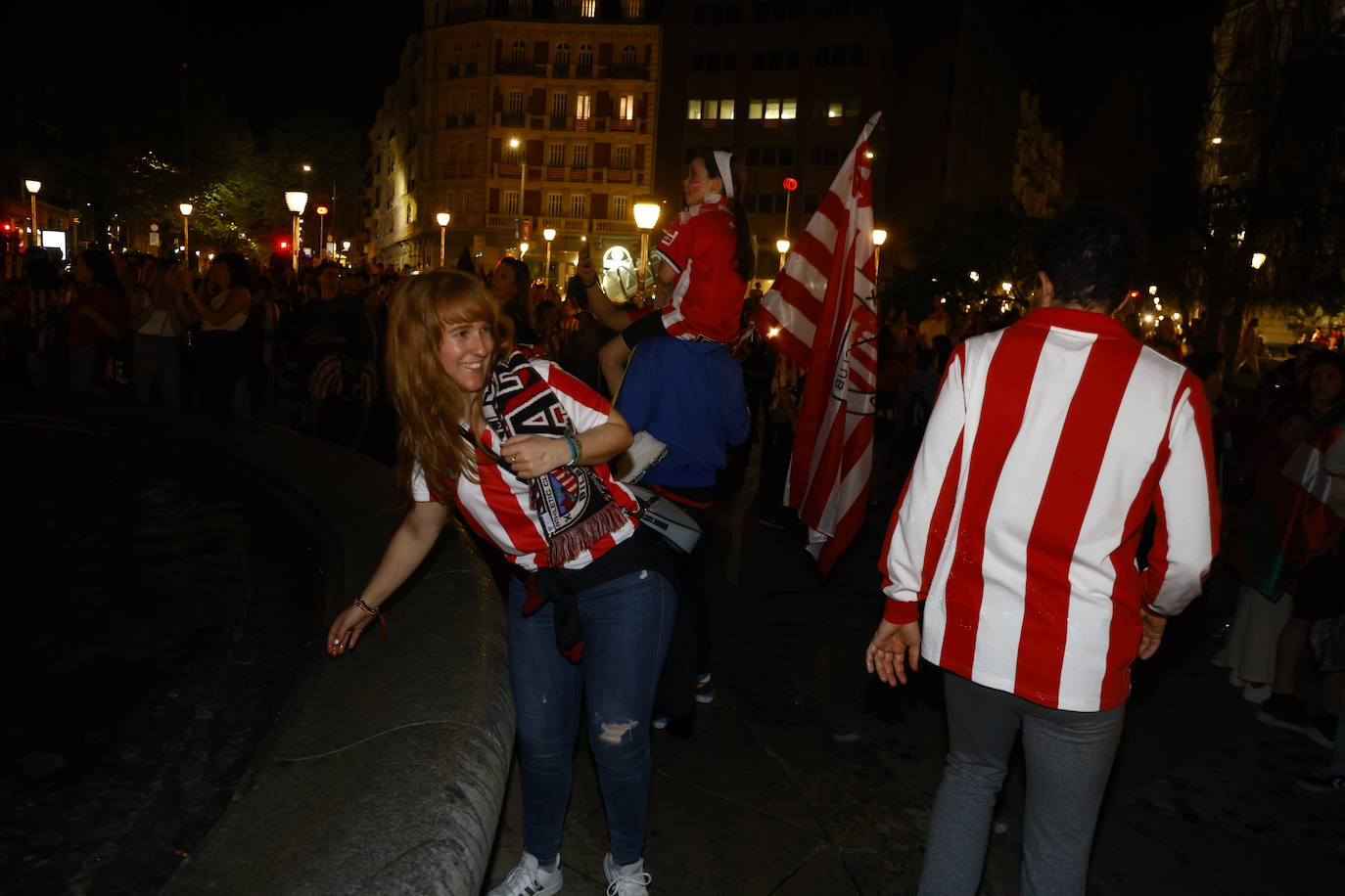 Bilbao y Bizkaia estallan de alegría con la Copa del Athletic