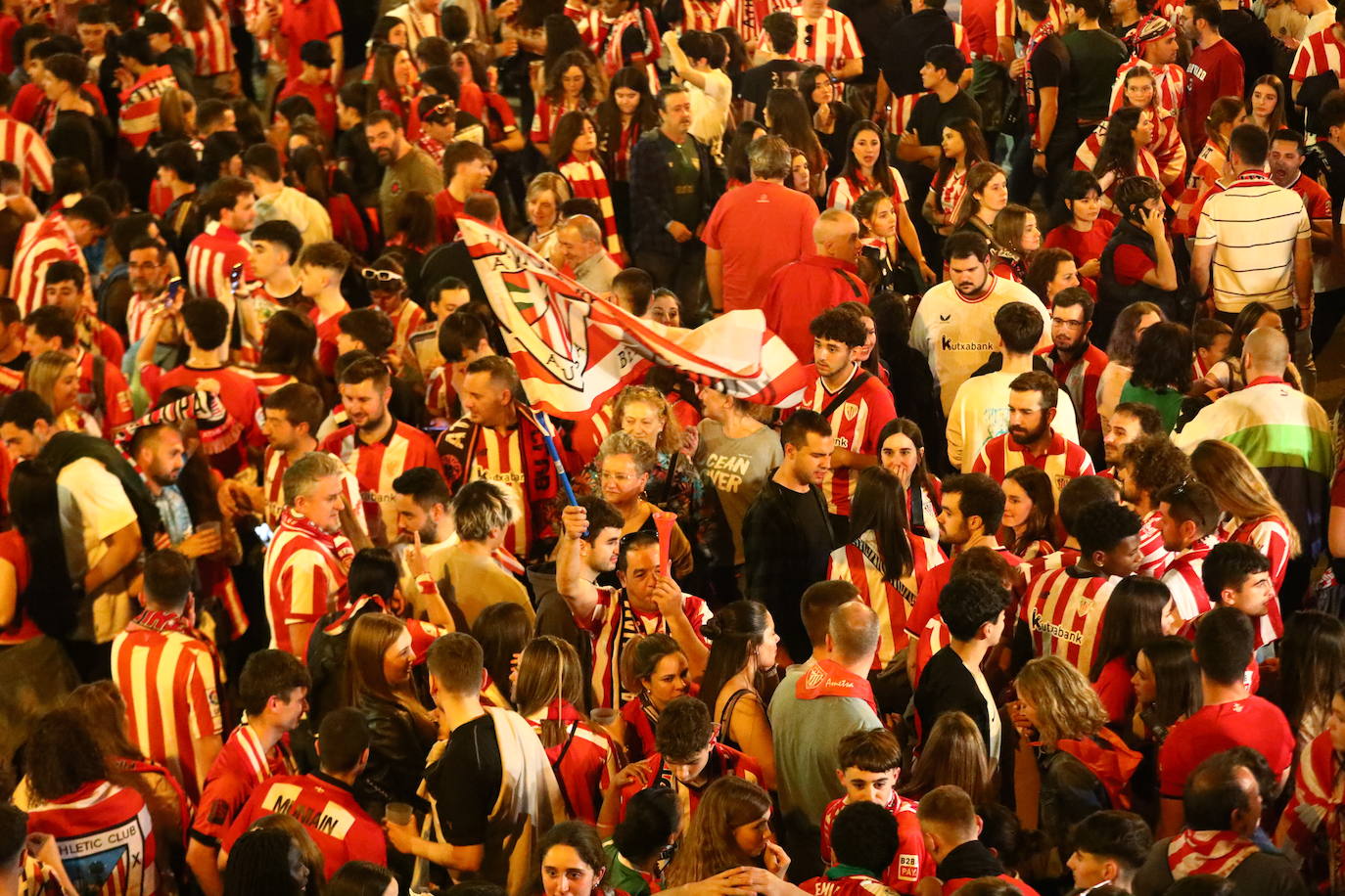 Bilbao y Bizkaia estallan de alegría con la Copa del Athletic