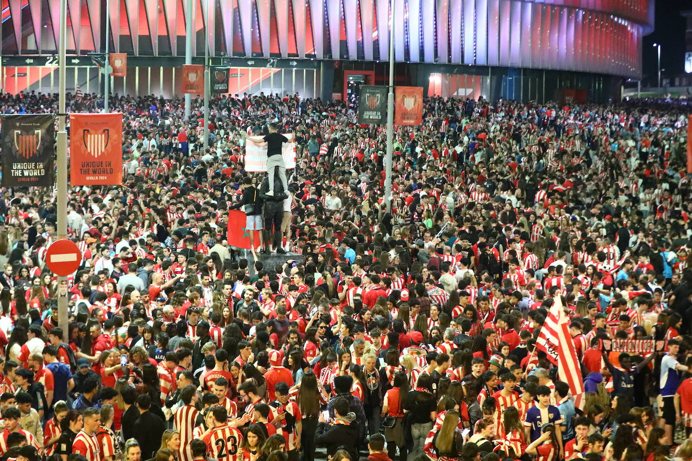 Bilbao y Bizkaia estallan de alegría con la Copa del Athletic