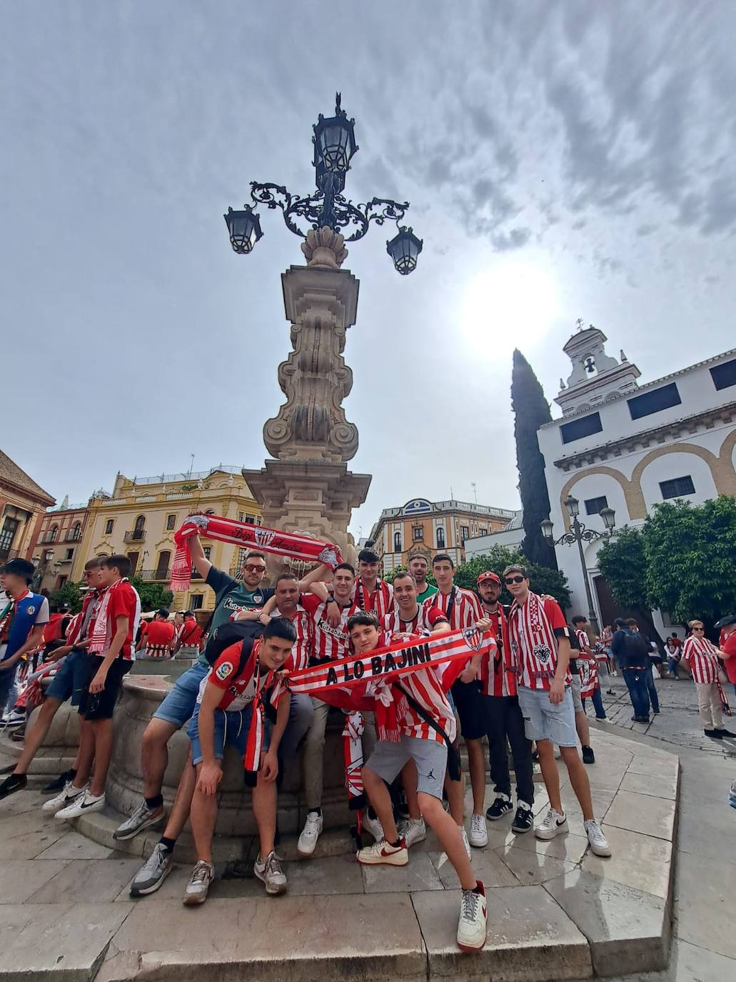 Las fotos de la final: la afición se vuelca con el Athletic en Sevilla