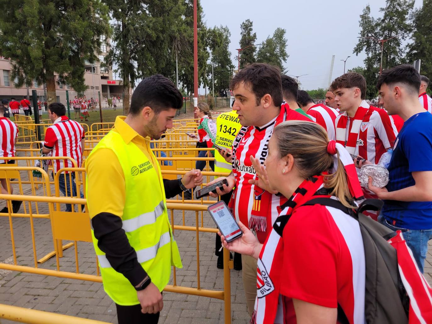 Las fotos de la final: la afición se vuelca con el Athletic en Sevilla