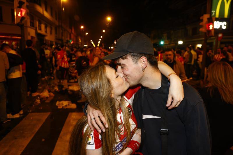 Bilbao y Bizkaia estallan de alegría con la Copa del Athletic