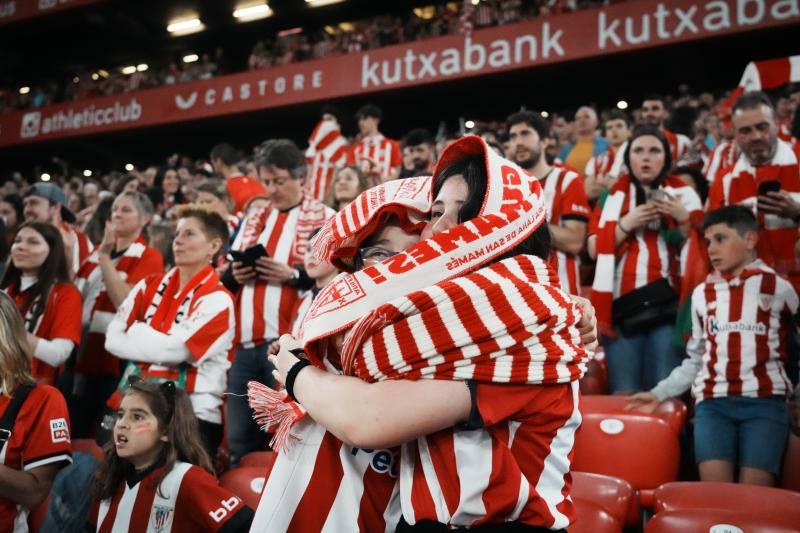 Bilbao y Bizkaia estallan de alegría con la Copa del Athletic