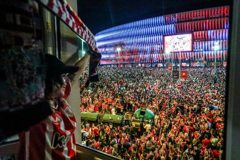 Bilbao y Bizkaia estallan de alegría con la Copa del Athletic