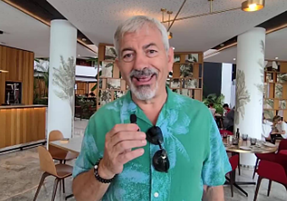 Carlos Sobera, en el hotel antes de marcharse de Sevilla.
