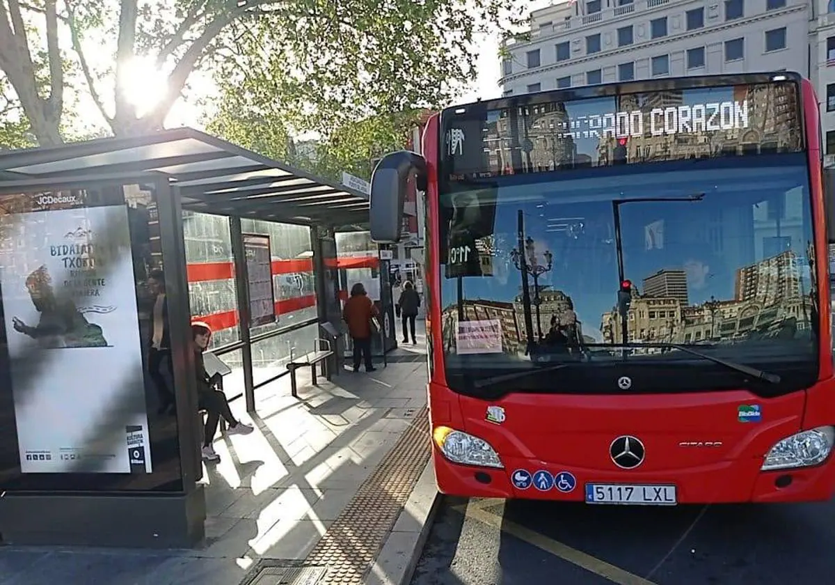 Arranca la huelga indefinida en Bilbobus: «Llego tarde al trabajo» | El  Correo