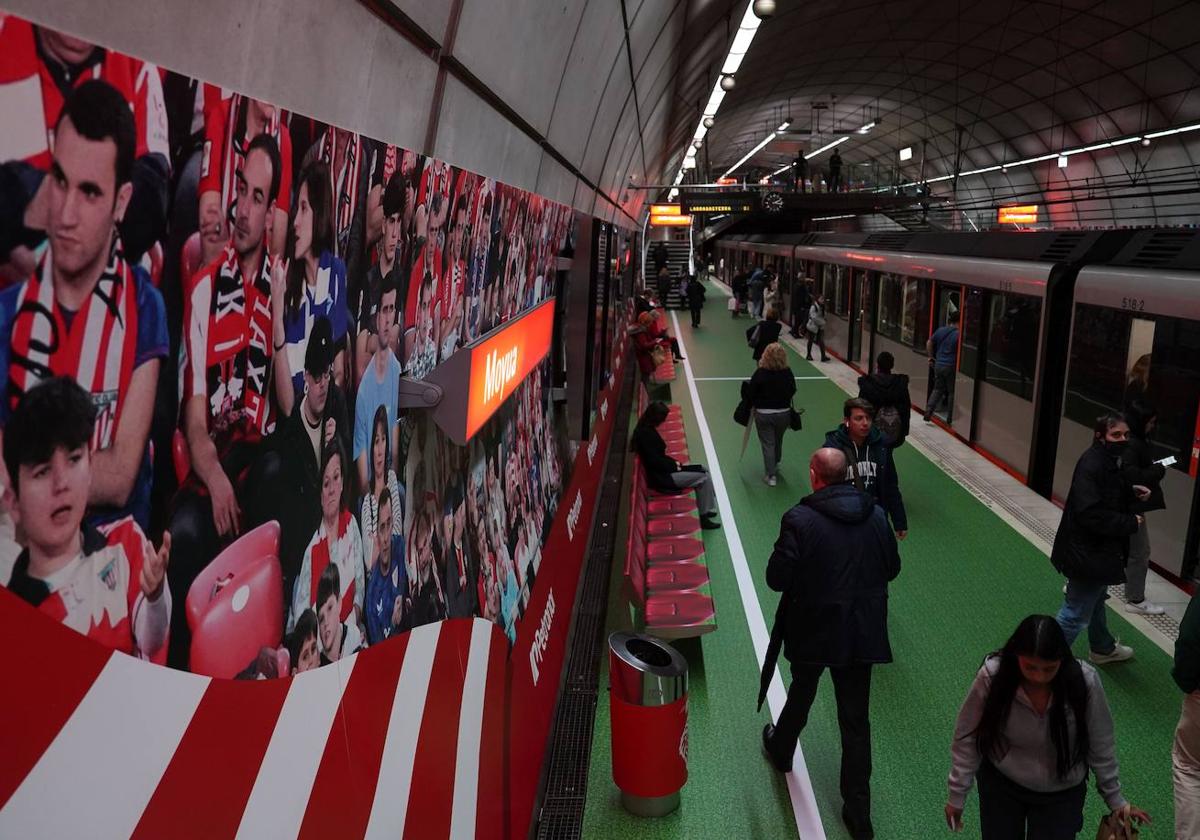 Metro y Renfe refuerzan los servicios para el día de la gabarra y dan recomendaciones a los aficionados