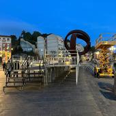 Bilbao prepara el vallado del recorrido de la gabarra a la espera de un día histórico