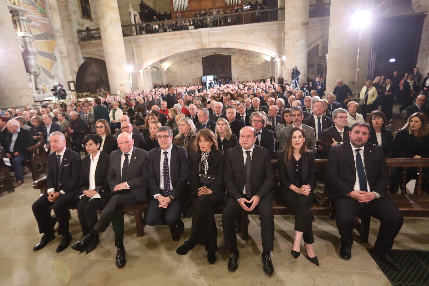 La misa funeral se ha celebrado en Elorrio, localidad natal de Ardanza.