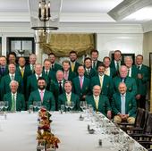 Rahm ya tiene su foto entre los elegidos en Augusta: así posaron los 'chaquetas verdes' en la Cena de Campeones