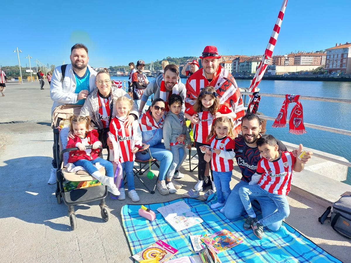 Barakaldo, fotos e información: «Tengo muchas ganas de ver pasar mi primera gabarra»