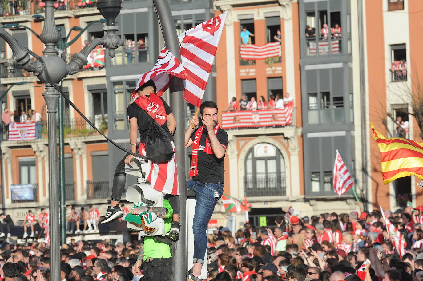 Las imágenes de la fiesta de la gabarra en Bilbao