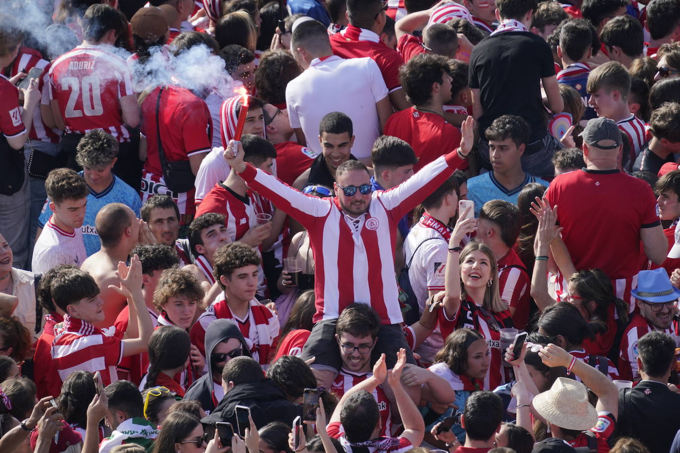 Las imágenes de la fiesta de la gabarra en Bilbao