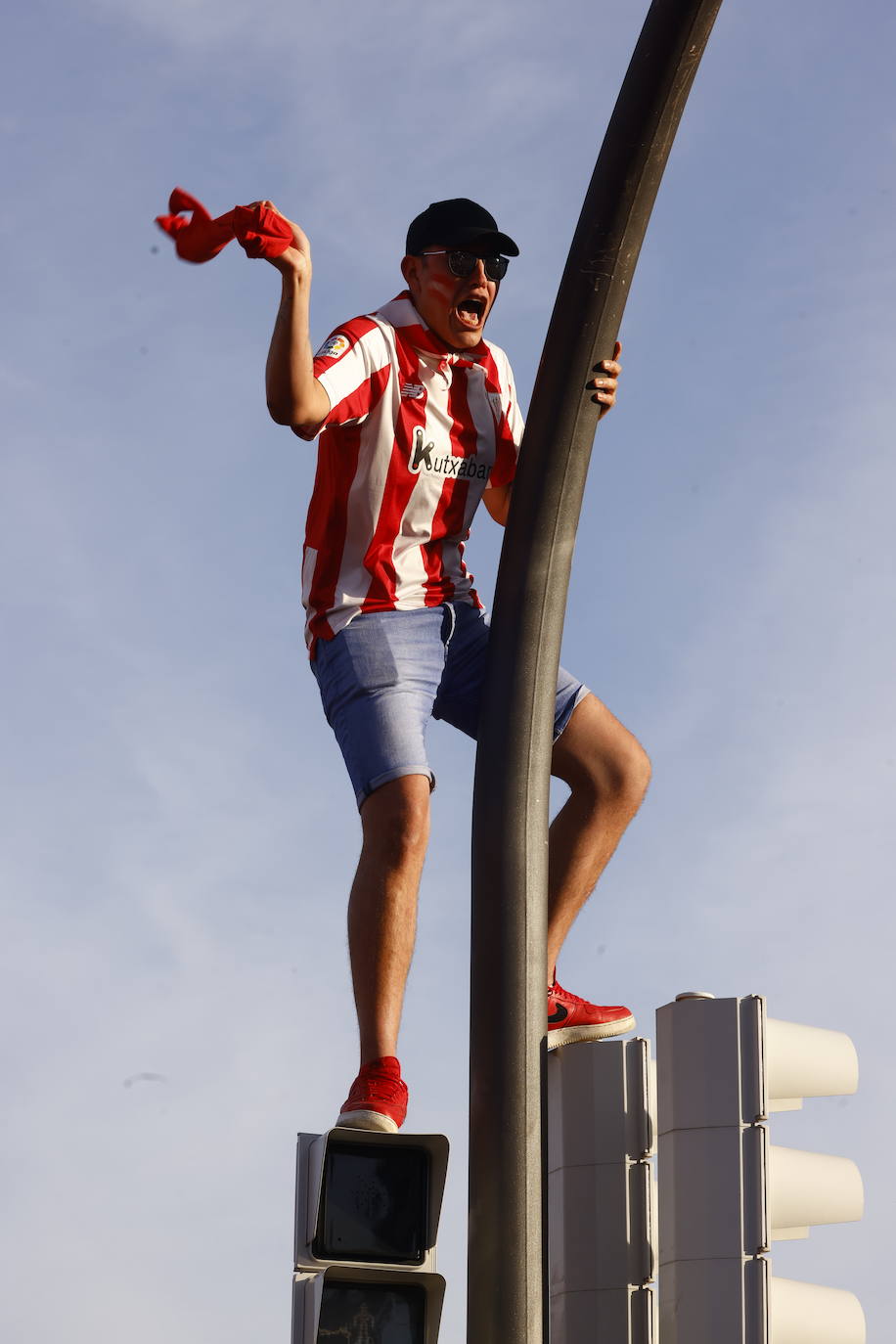 Las imágenes de la fiesta de la gabarra en Bilbao