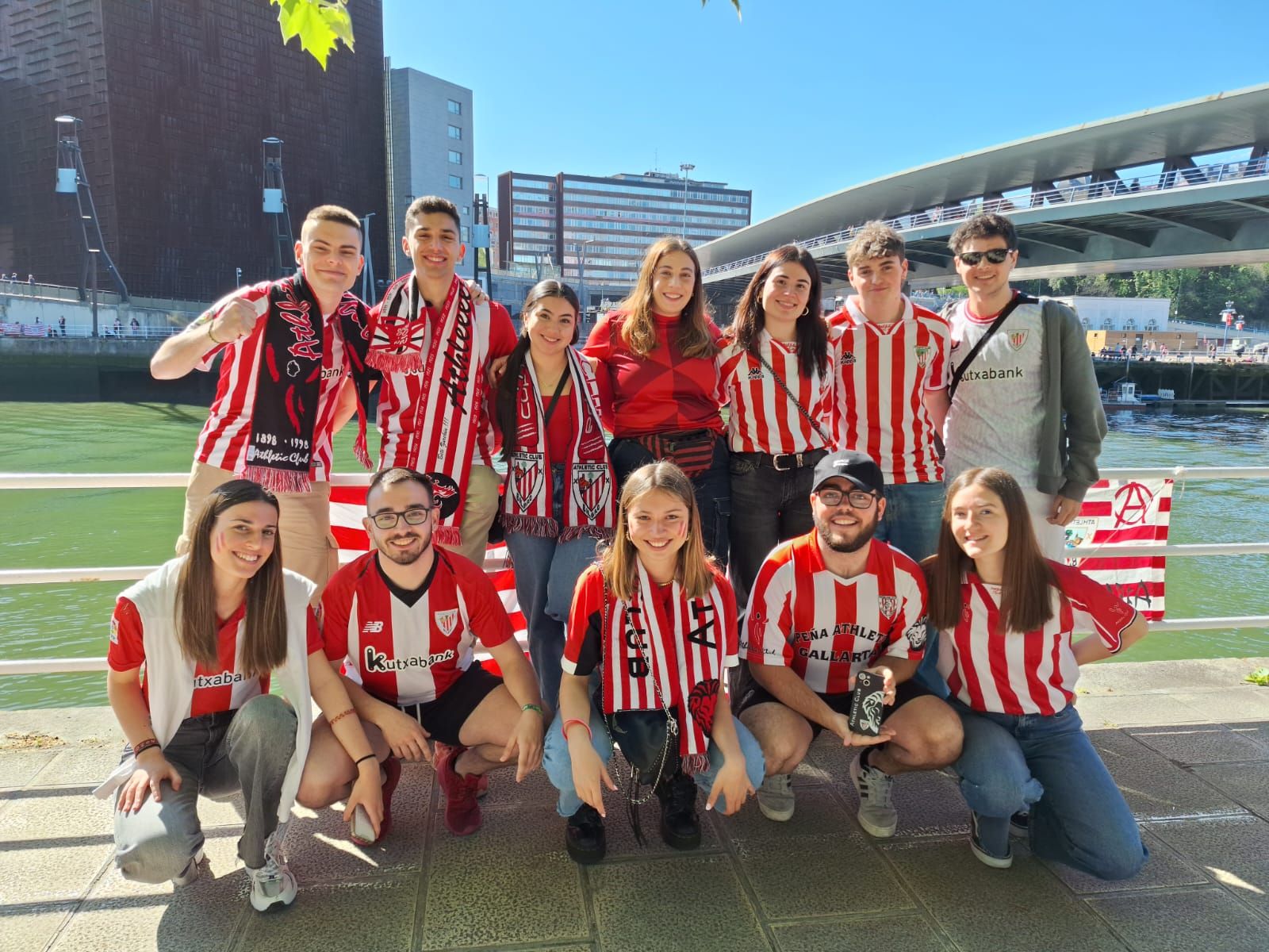 Las imágenes de la fiesta de la gabarra en Bilbao