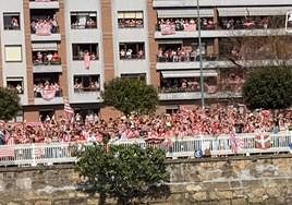 Ander Herrera alucina con el paso de la gabarra por Portugalete y Las Arenas: «Estamos locos»