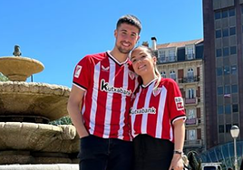 Martón, en Bilbao para presenciar la gabarra