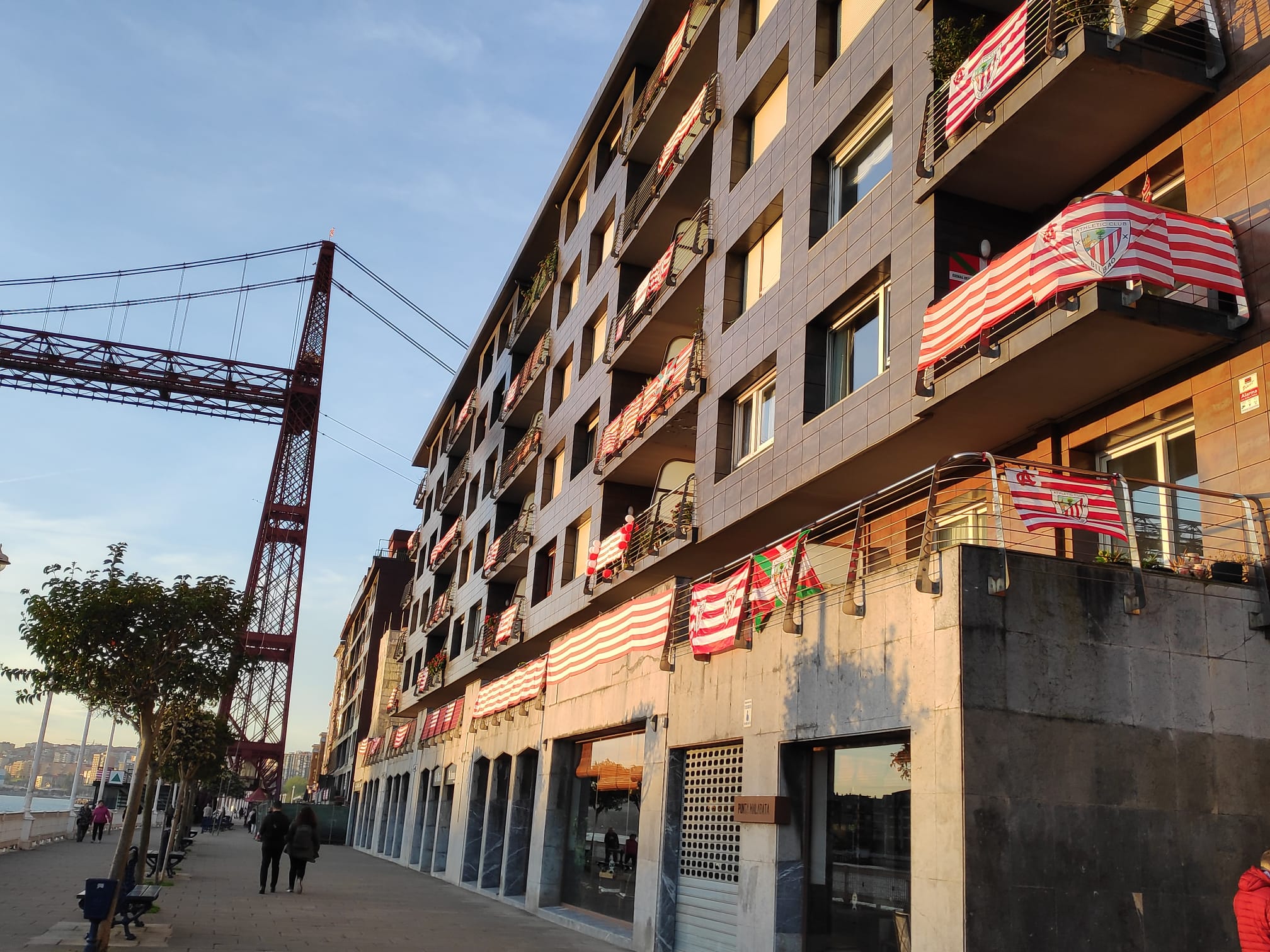 Portugalete dice adiós a la gabarra: «La copa del Rey es como la copa del mundo para Bilbao»